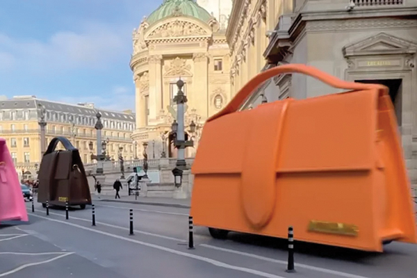 Opération marketing mémorable avec des sacs géants Jacquemus