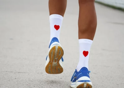 chaussette de running avec un coeur